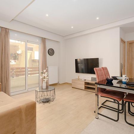 Chic Apartment Near Acropolis أثينا المظهر الخارجي الصورة