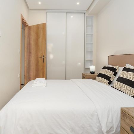 Chic Apartment Near Acropolis أثينا المظهر الخارجي الصورة