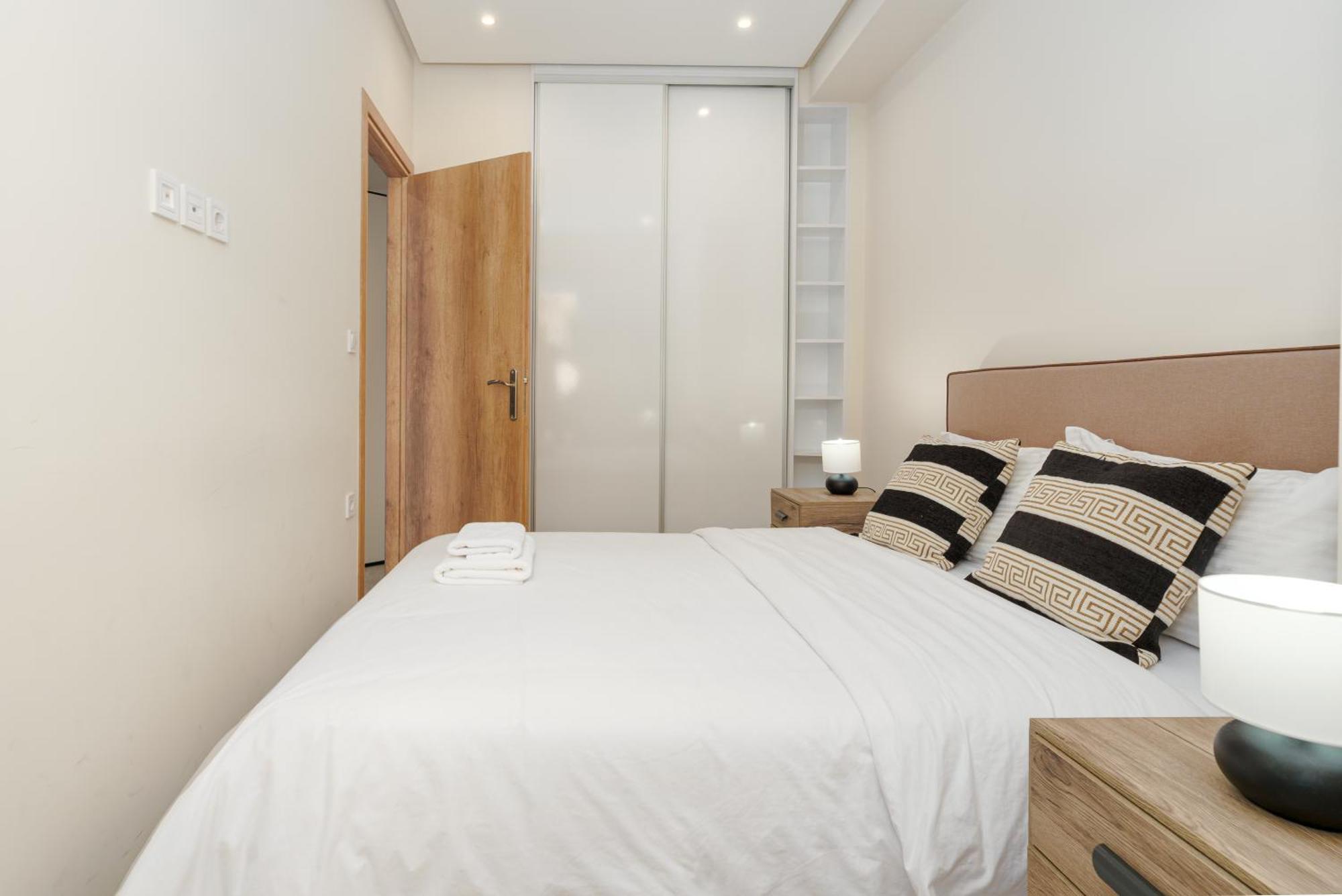 Chic Apartment Near Acropolis أثينا المظهر الخارجي الصورة