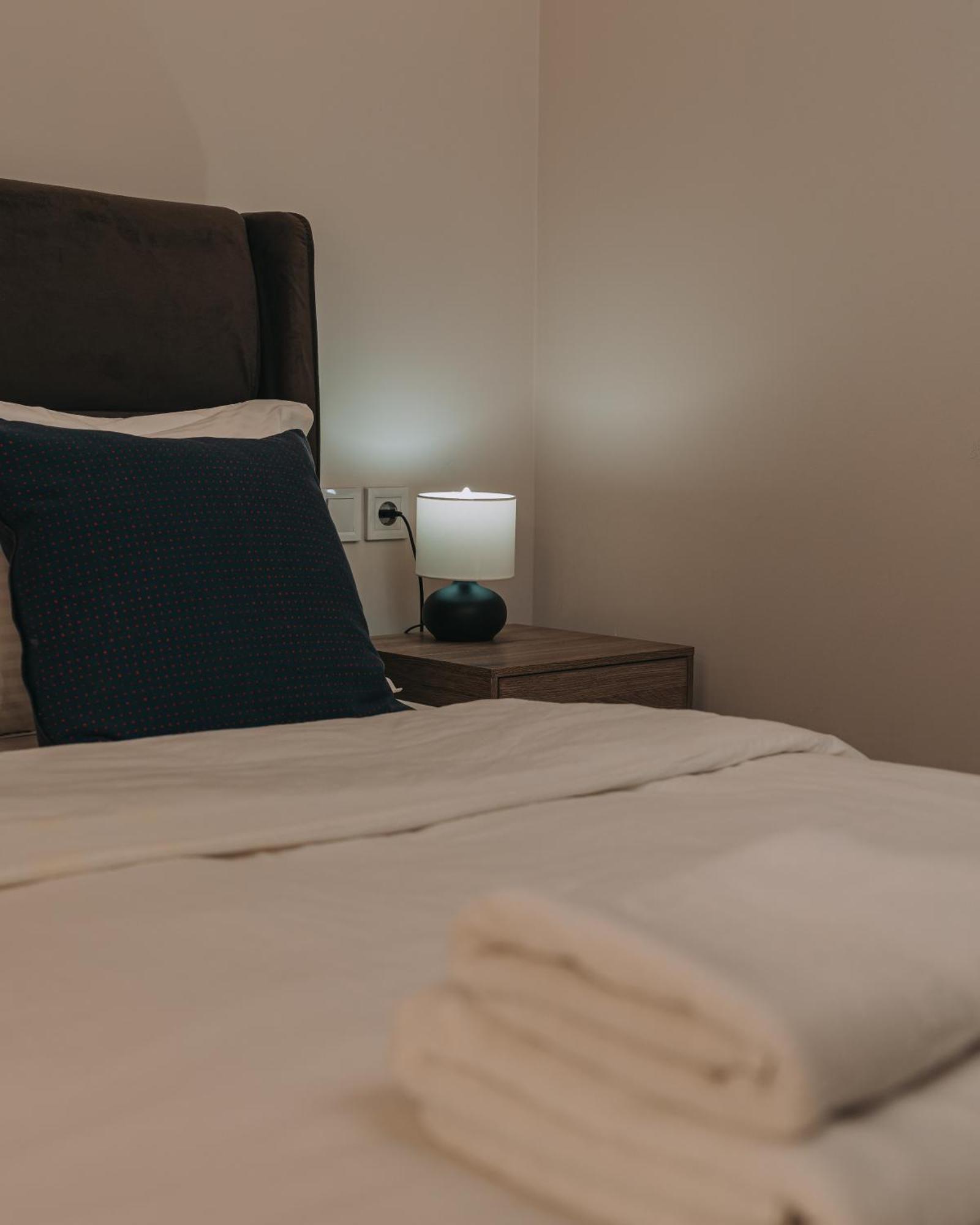 Chic Apartment Near Acropolis أثينا المظهر الخارجي الصورة