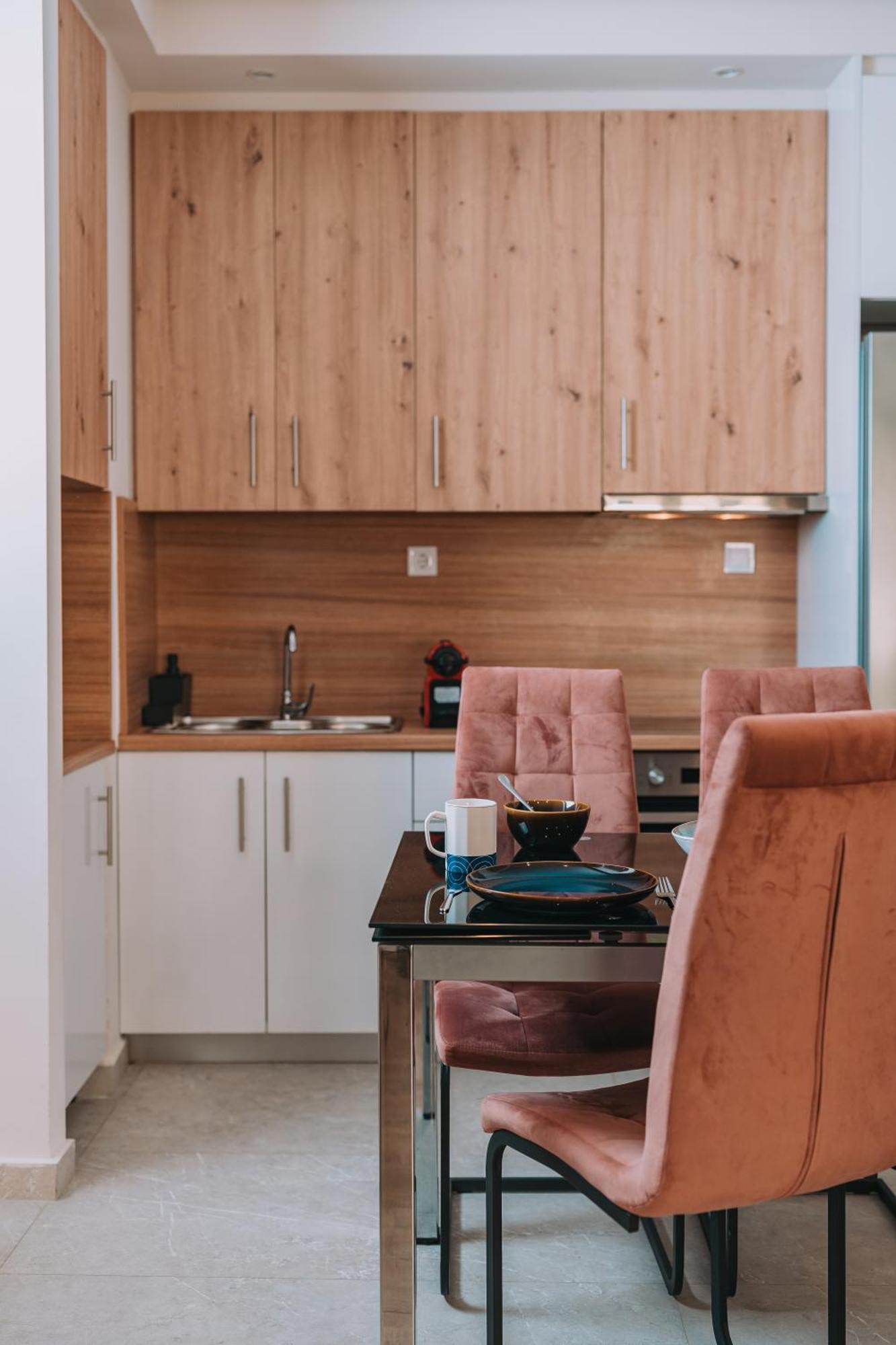 Chic Apartment Near Acropolis أثينا المظهر الخارجي الصورة